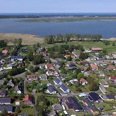 Dom wakacyjny With 2 Bedrooms Bresewitz