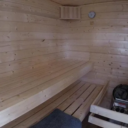 With 2 Bedrooms Bresewitz